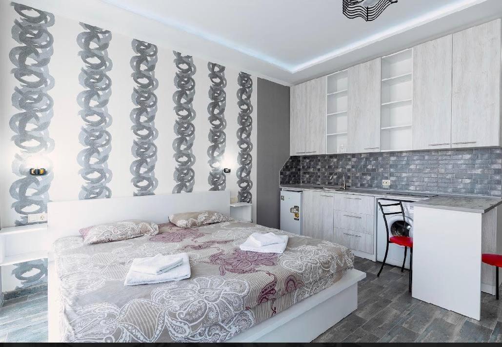 Apartments Kristo Batumi Eksteriør billede